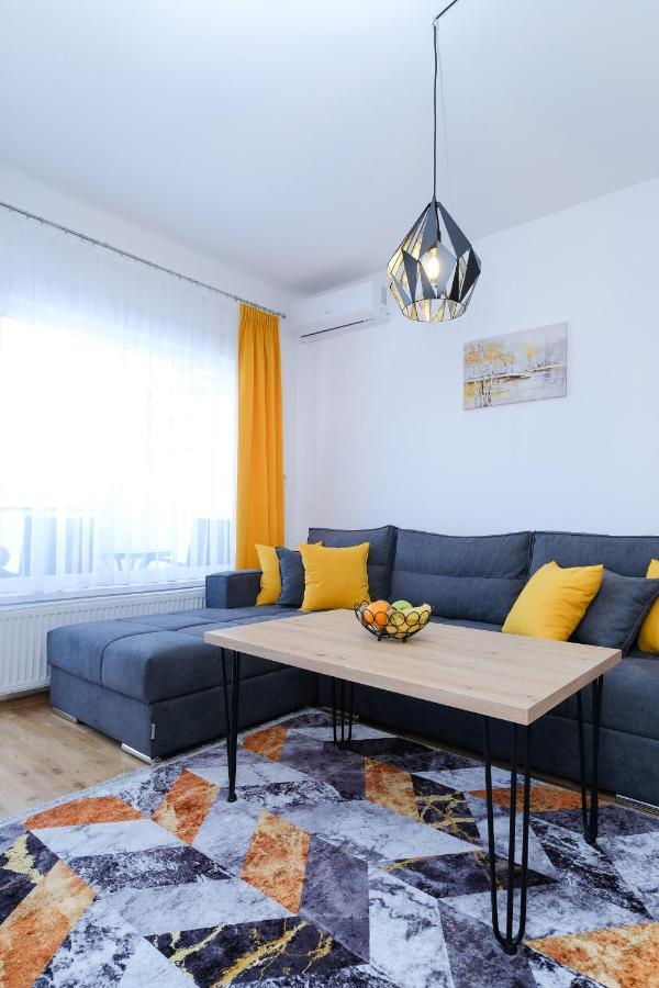 Sara Apartments Visoko Eksteriør bilde